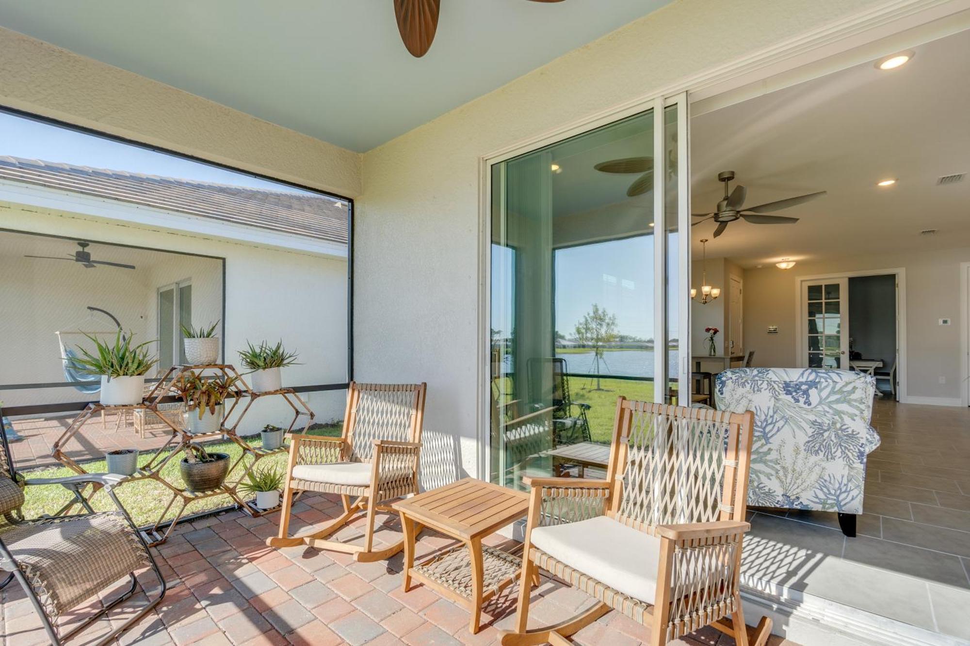 Villa Coastal With Patio And Amenities! *